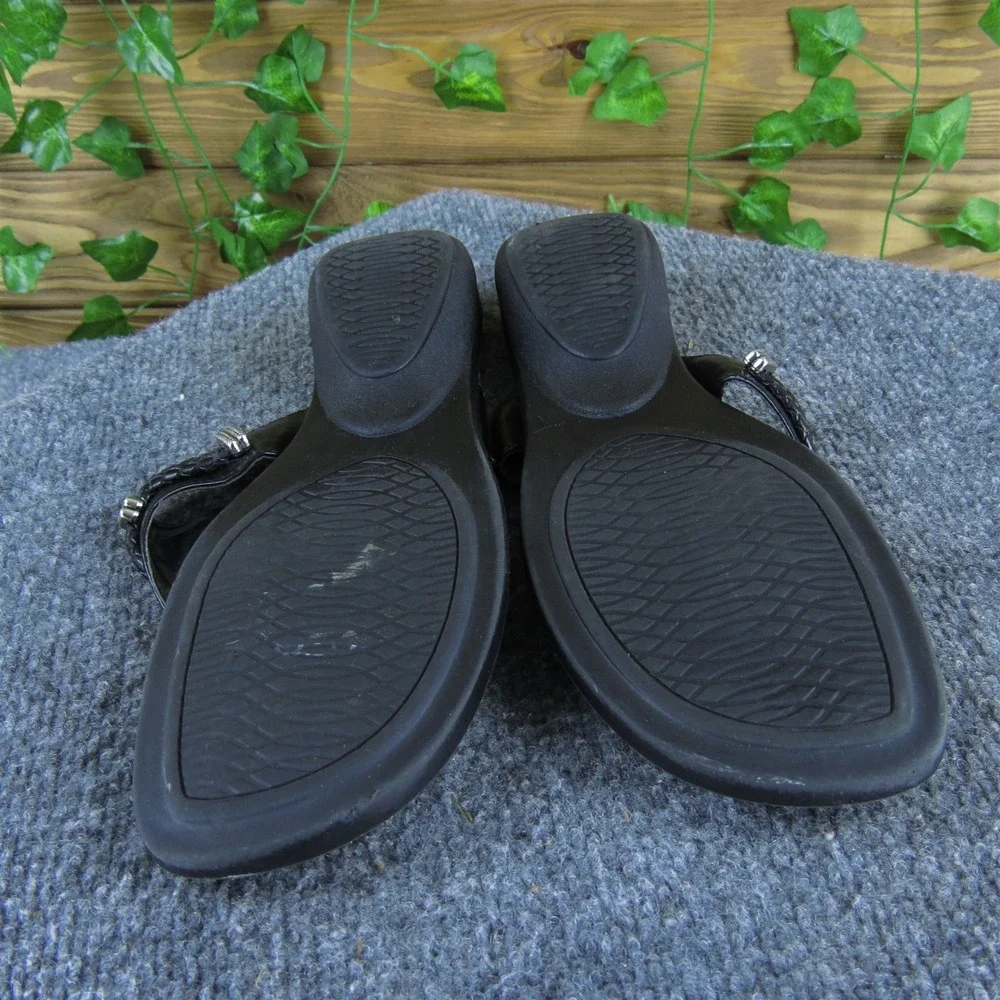 White Mountain Women Clara Flip Flop Black‎ Synthetic 7 Medium Gently Used 2025